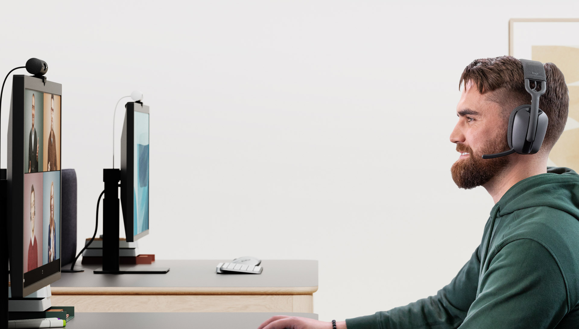 Logitech Zone Vibe Wireless Headset (UC Version) - Graphite product details