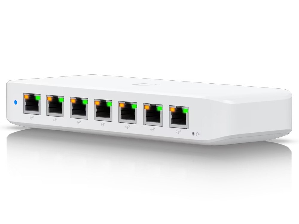 Ubiquiti Ultra 60W (52W) Layer 2 8-port GbE PoE Switch