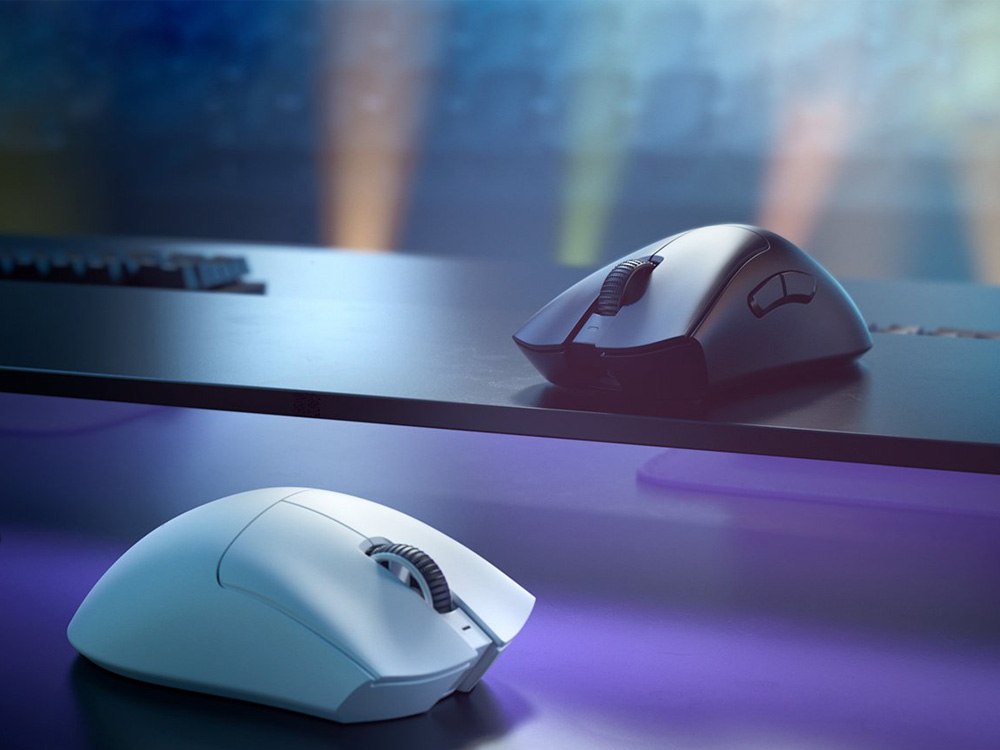Razer DeathAdder V3 Pro Ultra-lightweight Ergonomic Wireless Esports Mouse - White