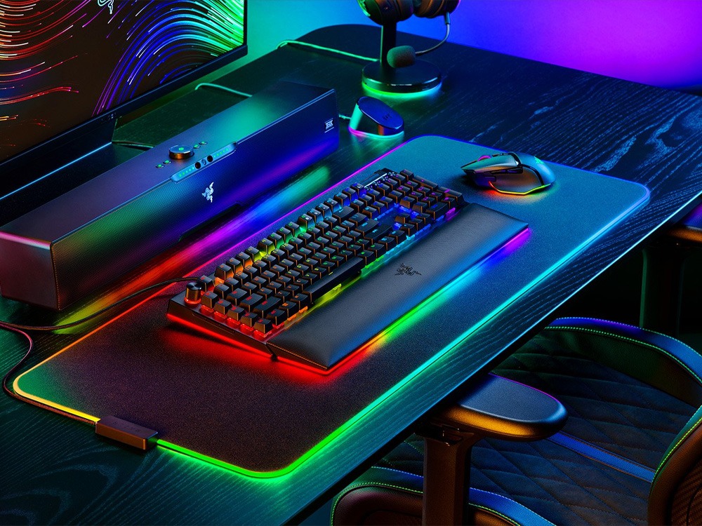 Razer BlackWidow V4 Pro RGB Green Switch Clicky Mechanical Gaming Keyboard