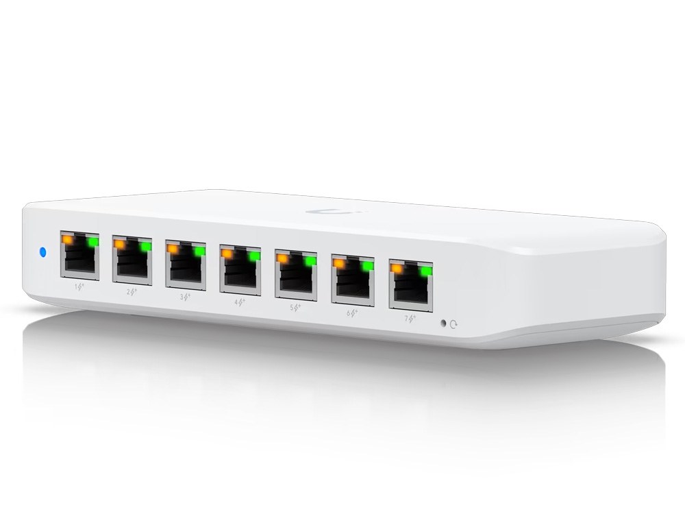 Ubiquiti Ultra Compact Layer 8-port GbE (42W) PoE Switch